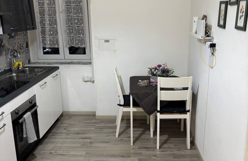Barriera Vecchia-San Giacomo Apartment | Delpozzo16 Nice and comfortable apartment within walking distance bus stop
