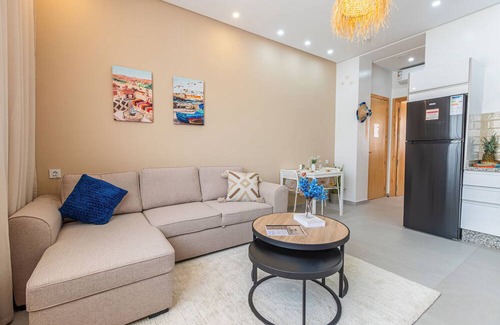 Imi Ouaddar Apartment | New Charming Boho Chic Apt/3mn To Beach/WFH w/High Speed Wifi, AC & 4K TV