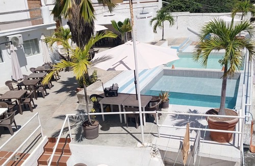 Catia La Mar Hotel | Hotel 10 minutes from the airport shuttle airport 24 hours breakfast included