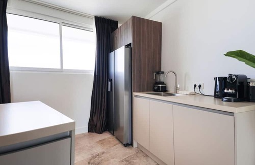 Willemstad Apartment | Beachfront 3BR Condo | 2 Mins to Mambo Beach by Bocobay