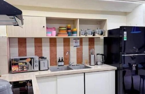 Van Mieu Apartment | 3BR3BA FreeLaudry-Gym-Desk-CoffeBar-2'to Train St.