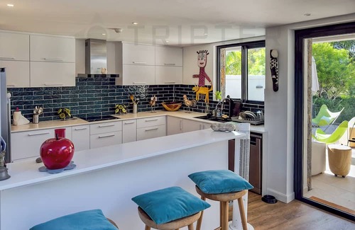 Roches Noires House | Azuri home with private pool, beach & golf - Corha by TRIPTER