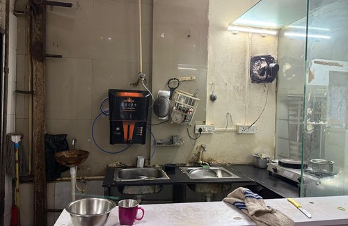 Fort Bed & Breakfast | Peaceful bed & breakfast with AC in vibrant Mumbai