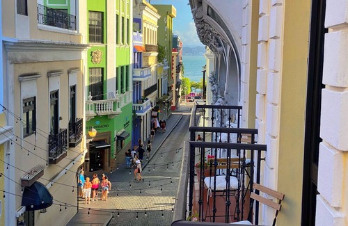 Old San Juan Apartment | Luxury Home~ King Beds, Prime Location, 3 Balconies, Fast WiFI, AC in Every Room