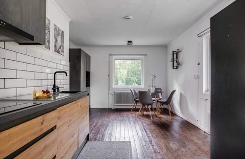 Orrefors House | Villa Orreforshult - Modern vacation home with its own pond in Småland