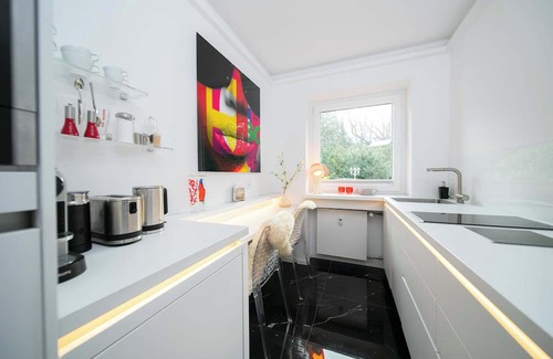 Pomona Apartment | Loft4You-Apartment with balcony by Favorite Stays