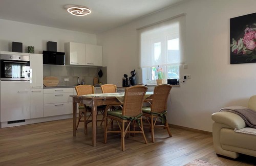 Harburg Apartment | Vacation appartment by the old bridge with a grnd view to the castle