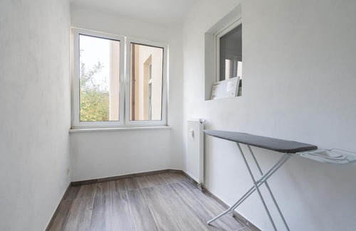 Gera Apartment | Apartment 'Theater' with Wi-Fi