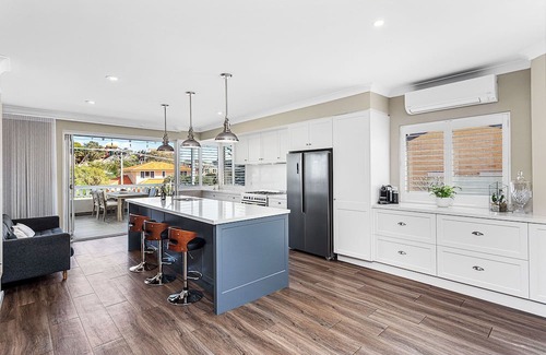 Sorrento House | Stylish coastal home in Sorrento featuring spacious living, modern finishes, and relaxing outdoor spaces perfect for a serene seaside getaway.