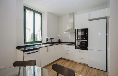Hostalric Apartment | A charming getaway in a building full of history