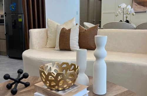 La Isabelita Apartment | Stay in this beautiful central and luxurious apartment 5 minutes from the beach.