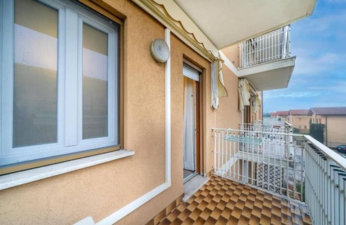 Colugna Apartment | Apartment equipped with all services, in quiet residential neighborhood.