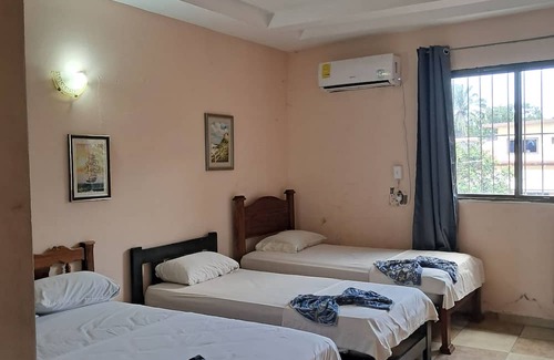 David Hotel | Hotel Pensión Galicia: your best option in David, the best value for money.