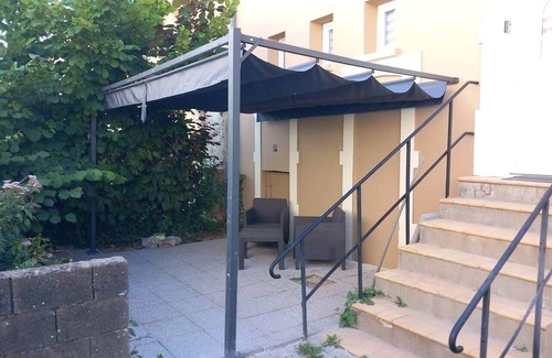 Joeuf Apartment | Le Charlie - Bright - Spacious - Garden -Parking