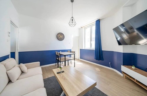 Homecourt Apartment | Bleu Océane - Wifi - Gare - 3 lits - Tout équipé
