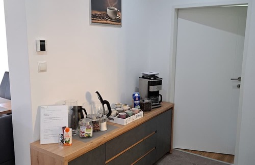 Breitenstein Apartment | "On the sunny side of the Semmering"
