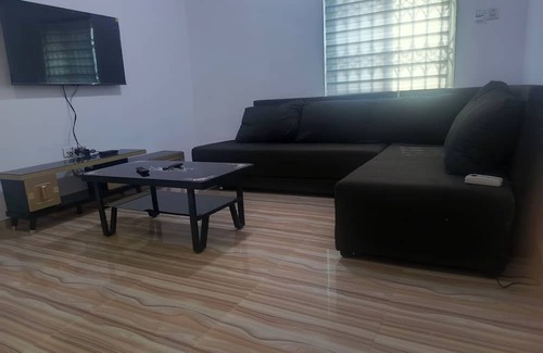 Kasoa Apartment | Chic 1-bedroom apartment with fitness room and AC in Kasoa