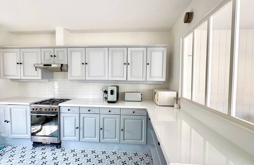Auray Apartment | Large duplex with garden in Auray town center