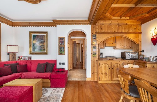 Cortina d'Ampezzo Apartment | Verocai Cozy Chalet