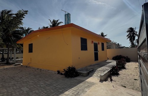Chelem House | Tranquila casa para descansar en familia o disfrutar con amigos.