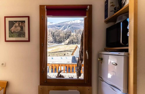 Les Orres Apartment | Les Chalets De Bois Méan - A - Beautiful mountain apartment in the Orres 1800