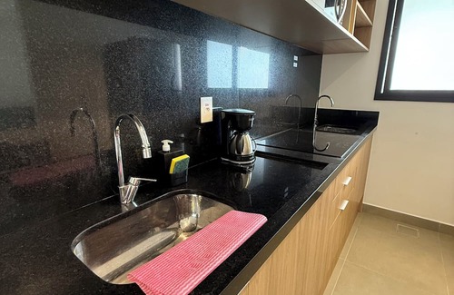Ponta da Praia Apartment | Cozy apartment in Santos 1, pet friendly.