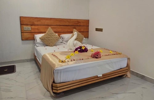 Felidhoo Bed & Breakfast | Charming 2-bedroom bed & breakfast in lovely Felidhoo with AC
