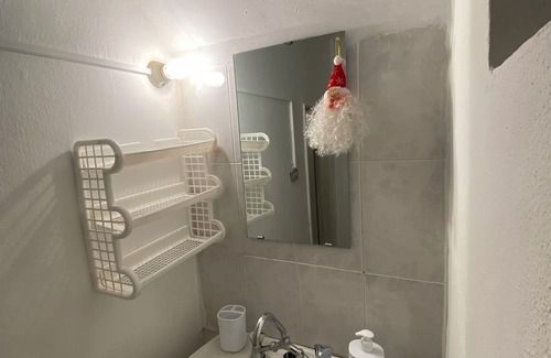 Ehden Apartment | Charming 2-bedroom apartment in peaceful إهدن with WiFi