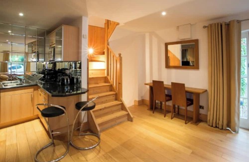 Ballsbridge Apartment | 2 Bedroom Apartment In the heart of Dublin 4