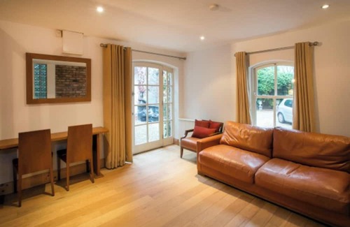 Ballsbridge Apartment | 2 Bedroom Apartment In the heart of Dublin 4