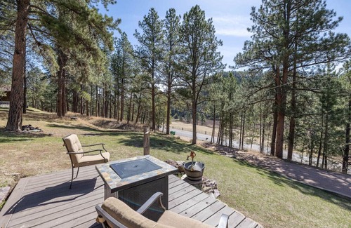 Rapid City Cabin | Forest Cabin, Hottub, 7 beds,