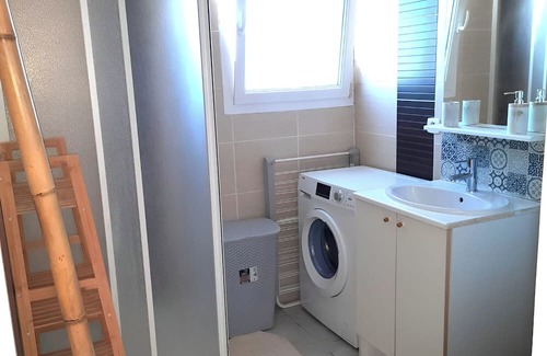 Vic-la-Gardiole Apartment | Cosy apartment with spacious terrace