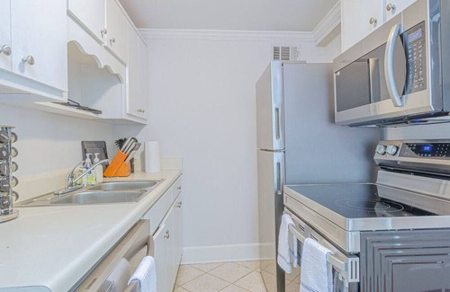 Columbus Apartment | MidTown Flats Suite B2