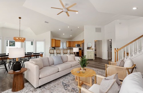 Monteray Shores House | New Listing, Hot Tub, Pool, Sound Side, Distant Ocean Views, Game Room,