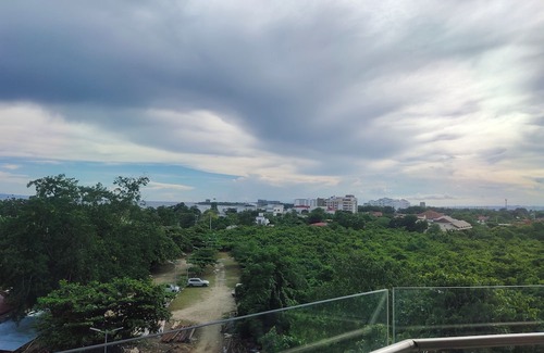 Maribago Condo | Suite Deluxe Beachfront near Mactan Cebu Airport,in Tambuli Seaside Condominiums