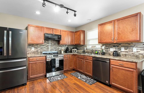 Mebane House | Quiet Suburban Stay w/Parking