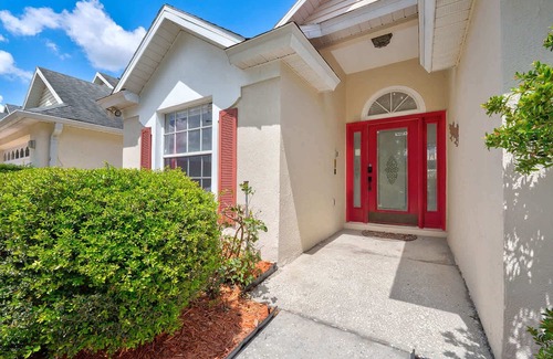 Bridgewater Crossing House | Relaxing Davenport Escape with Pool