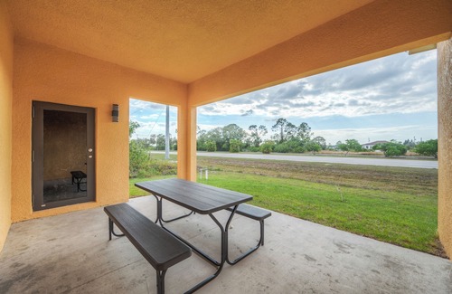 Westminister House | HUGE Home in Lehigh Acres Near RSW International Airport and JetBlue Park.