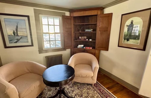 Hot Springs Cottage | Charming 3-bedroom cottage with WiFi and AC in Hot Springs