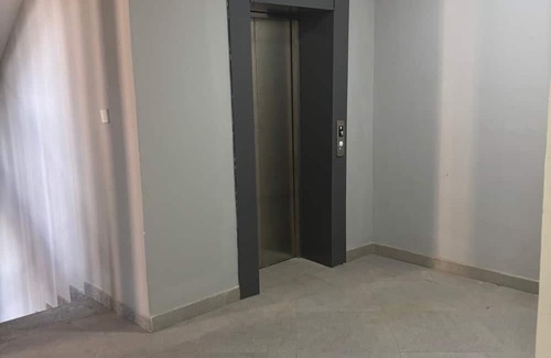Kirkos Apartment | Enchanting 3-bedroom apartment with WiFi in Addis Ababa