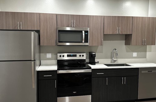 East Mesa Apartment | Charming 1-bedroom apartment with WiFi, fitness room in marvelous Mesa