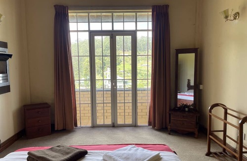 Nuwara Eliya Bed & Breakfast | Charming 4-bedroom bed & breakfast with AC, WiFi in brilliant Nuwara Eliya