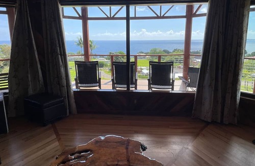 Paukaa Apartment | Magic Skies Top Floor Dream