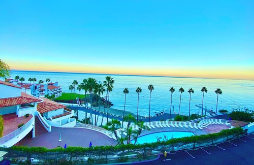 Catalina Island Condo | Catalina Honeymoon adventure, 1-bedroom 2 baths with A/C and golf car!