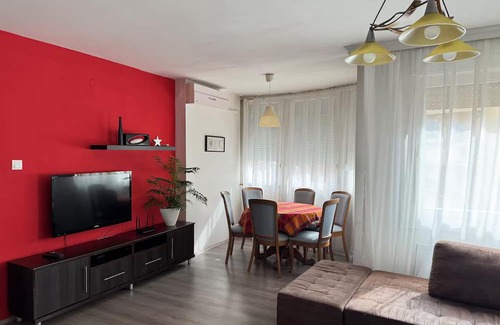 Centar Apartment | Mountain view apartment in Skopje