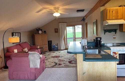 Bozeman Apartment | Views, views, views!nCute apartment for 2!nIt is as if you are in a fire tower!