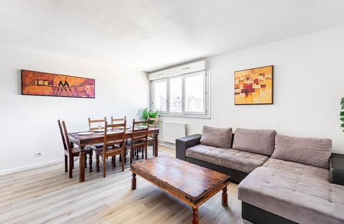 Bagnolet Apartment | GuestReady - Sunny Escape near the City Lights