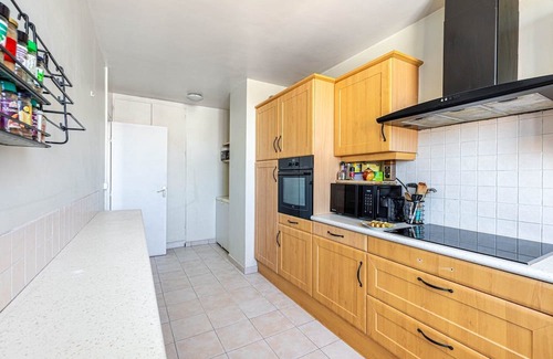 Bagnolet Apartment | GuestReady - Sunny Escape near the City Lights