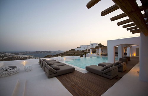 Tourlos Villa | My Rental Homes - Villa Zinovia with private pool and sea view