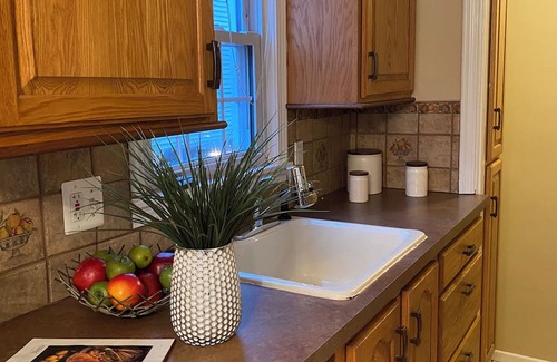 Royal Oak House | Charming 2 bedroom and 1 bath home in Birmingham.